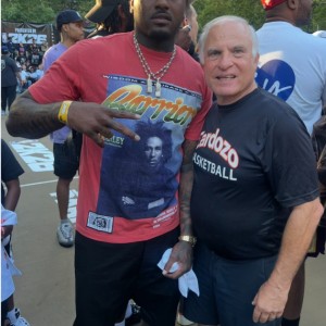 还能认出来吗？约翰·沃尔出席NBA官方活动，身体明显发福