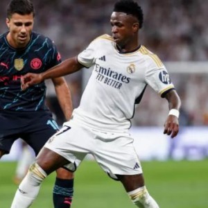 种族主义是赢家 维尼修斯没拿金球奖怪种族主义？